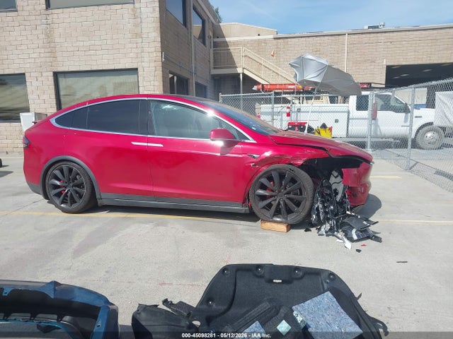 45098281 :رقم المزاد ، 5YJXCAE47LF240434 vin ، 2020 Tesla Model X Performance Dual Motor All-wheel Drive مزاد بيع