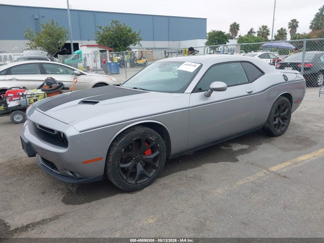 Dodge Challenger Sxt Plus 2015 2C3CDZBG1FH855833 Image 2