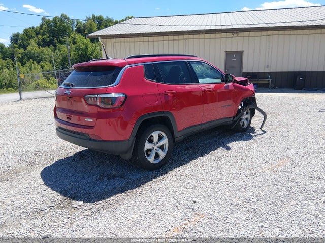45098322 :رقم المزاد ، 3C4NJDBB7JT245858 vin ، 2018 Jeep Compass Latitude 4x4 مزاد بيع