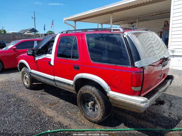 45098341 :رقم المزاد ، 1GNDT13W1V2102747 vin ، 1997 Chevrolet Blazer Lt مزاد بيع