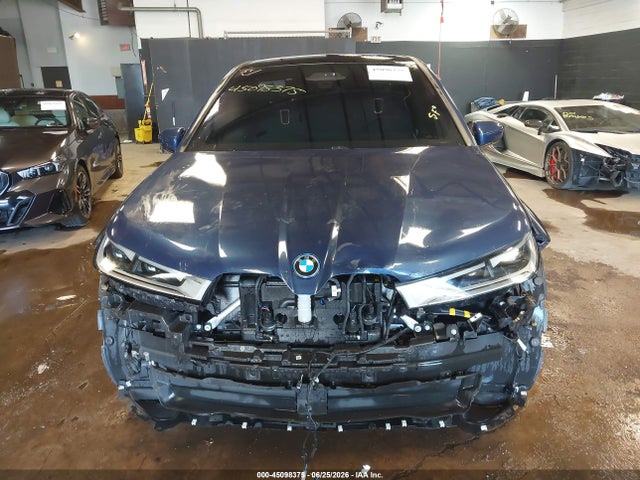 45098375 :رقم المزاد ، WB523CF09RCN84740 vin ، 2024 Bmw Ix Xdrive50 مزاد بيع