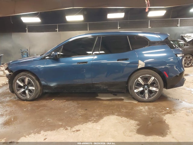 45098375 :رقم المزاد ، WB523CF09RCN84740 vin ، 2024 Bmw Ix Xdrive50 مزاد بيع
