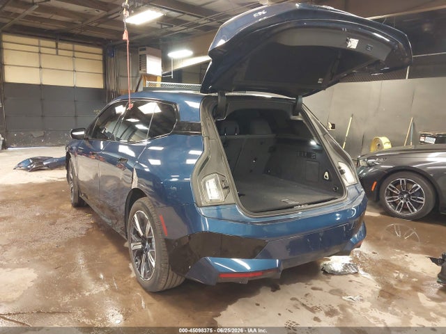 45098375 :رقم المزاد ، WB523CF09RCN84740 vin ، 2024 Bmw Ix Xdrive50 مزاد بيع
