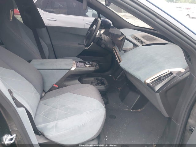 45098375 :رقم المزاد ، WB523CF09RCN84740 vin ، 2024 Bmw Ix Xdrive50 مزاد بيع