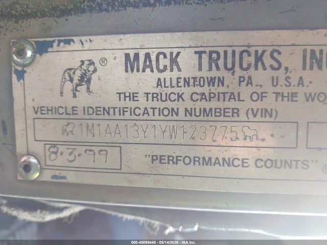 Продажа на аукционе авто 2000 Mack 600 Ch600, vin: 1M1AA13Y1YW123775, номер лота: 45098448