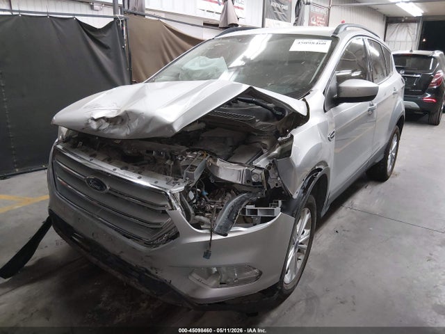 Продажа на аукционе авто 2018 Ford Escape Se, vin: 1FMCU9GD4JUB29010, номер лота: 45098460