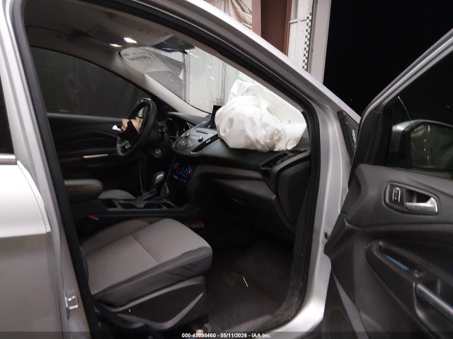 Продажа на аукционе авто 2018 Ford Escape Se, vin: 1FMCU9GD4JUB29010, номер лота: 45098460