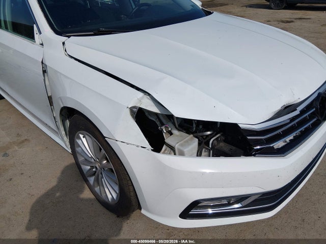 Aukcja sprzedaży 2017 Volkswagen Passat 1.8t Se, vin: 1VWBT7A39HC040750, numer aukcji: 45098466