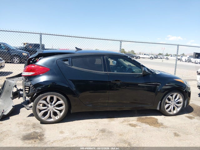 Продаж на аукціоні авто 2013 Hyundai Veloster Base W/gray, vin: KMHTC6AD9DU095290, номер лоту: 45098478