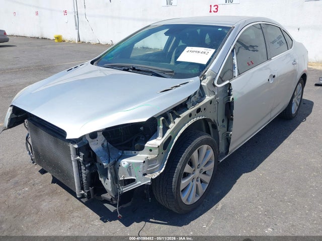 1G4PP5SKXF4170241 Buick Verano
