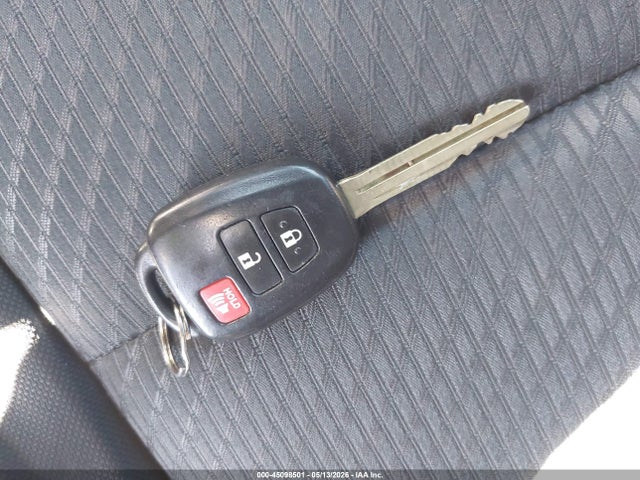 5TDZARFH6KS053081 Toyota Highlander Le