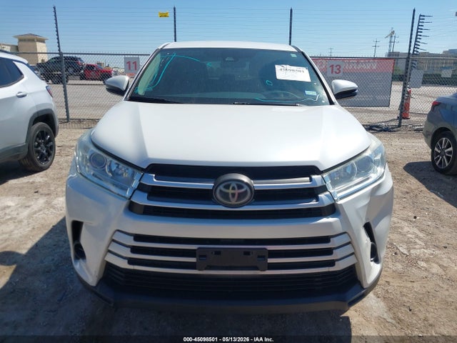 5TDZARFH6KS053081 Toyota Highlander Le