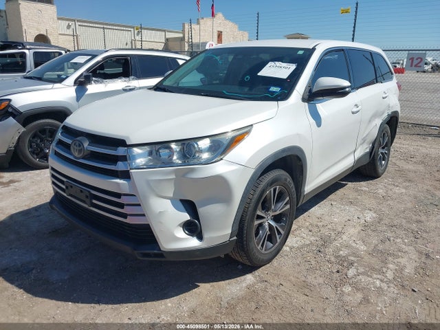 5TDZARFH6KS053081 Toyota Highlander Le