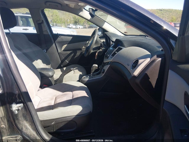 Продажа на аукционе авто 2015 Chevrolet Cruze 1lt Auto, vin: 1G1PC5SB9F7204600, номер лота: 45098507