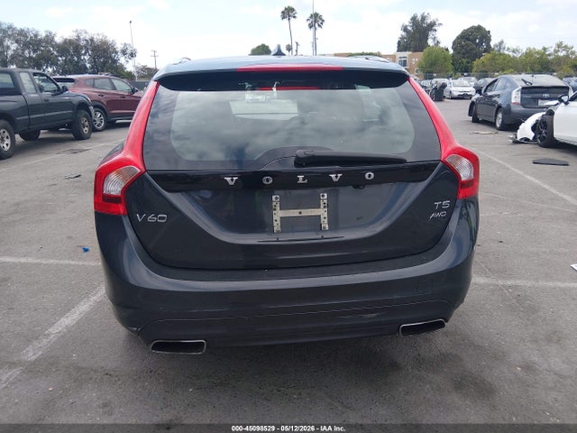 Продаж на аукціоні авто 2015 Volvo V60 T5 Premier Plus, vin: YV1612SC5F1207152, номер лоту: 45098529