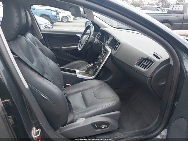 Продаж на аукціоні авто 2015 Volvo V60 T5 Premier Plus, vin: YV1612SC5F1207152, номер лоту: 45098529