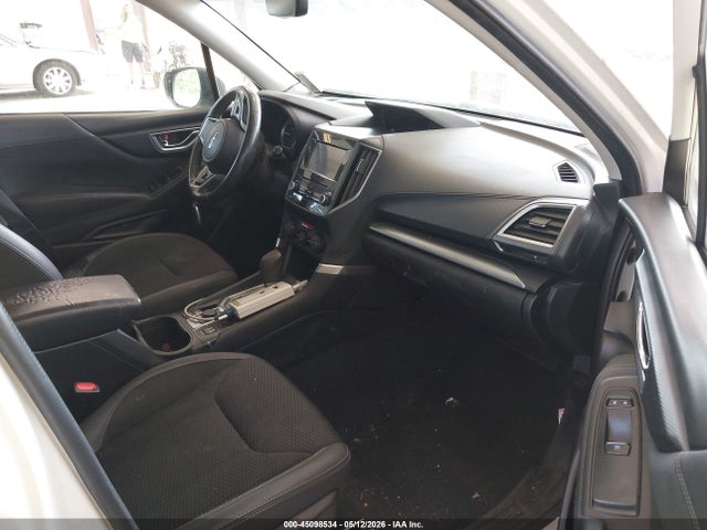 45098534 :رقم المزاد ، JF2SKAFC0MH519505 vin ، 2021 Subaru Forester Premium مزاد بيع