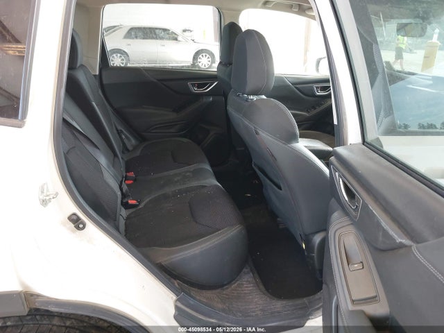 45098534 :رقم المزاد ، JF2SKAFC0MH519505 vin ، 2021 Subaru Forester Premium مزاد بيع