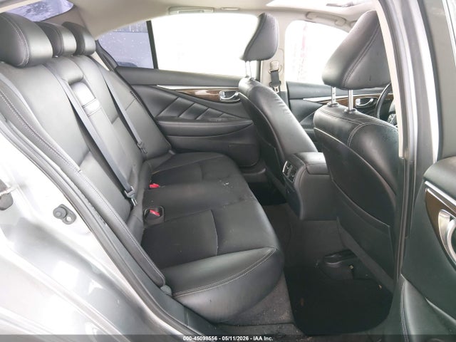 45098556 :رقم المزاد ، JN1AV7AP8GM490235 vin ، 2016 Infiniti Q50 Hybrid مزاد بيع