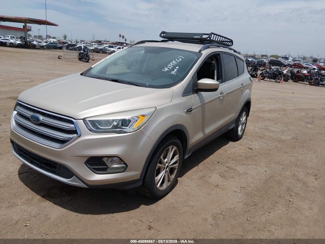 Продажа на аукционе авто 2017 Ford Escape Se, vin: 1FMCU9GD0HUE97467, номер лота: 45098567