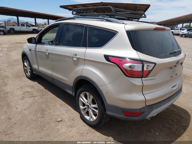 Продажа на аукционе авто 2017 Ford Escape Se, vin: 1FMCU9GD0HUE97467, номер лота: 45098567