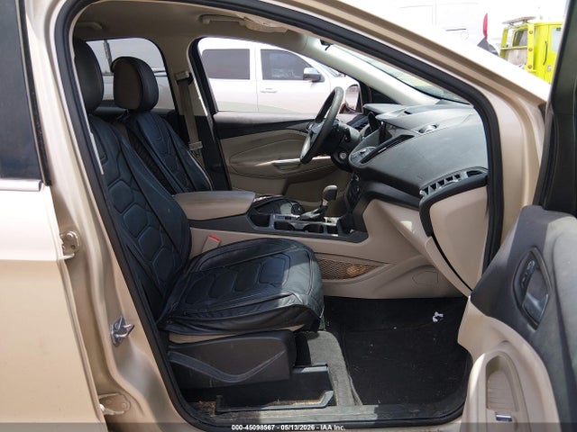 Продажа на аукционе авто 2017 Ford Escape Se, vin: 1FMCU9GD0HUE97467, номер лота: 45098567