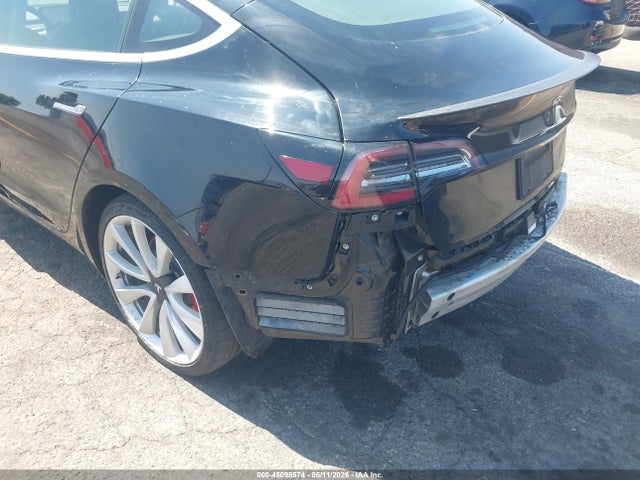 Продажа на аукционе авто 2019 Tesla Model 3 Long Range/performance, vin: 5YJ3E1EB2KF237284, номер лота: 45098574