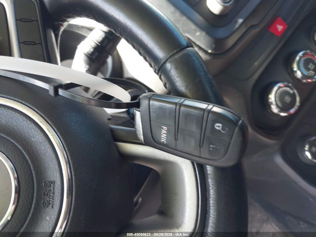 45098623 :رقم المزاد ، ZACCJBCTXGPD87673 vin ، 2016 Jeep Renegade Trailhawk مزاد بيع