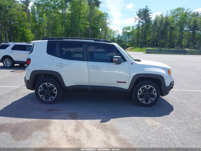 45098623 :رقم المزاد ، ZACCJBCTXGPD87673 vin ، 2016 Jeep Renegade Trailhawk مزاد بيع