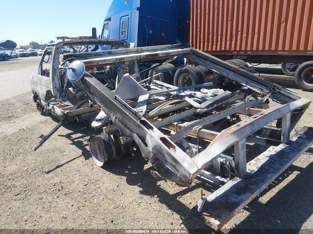 Ford E-350 Cutaway 2014 1FDWE3FL0EDA29427 Image 3