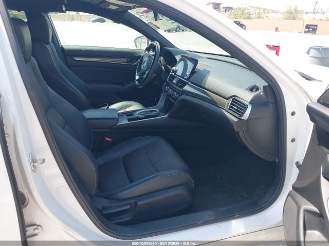 45098663 :رقم المزاد ، 1HGCV2F34JA026304 vin ، 2018 Honda Accord Sport 2.0t مزاد بيع