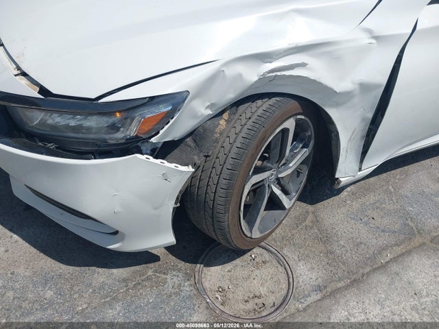 45098663 :رقم المزاد ، 1HGCV2F34JA026304 vin ، 2018 Honda Accord Sport 2.0t مزاد بيع