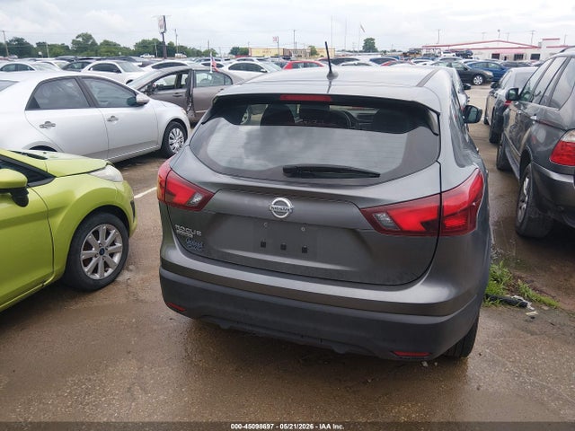 JN1BJ1CP9JW162506 Nissan Rogue Sport S
