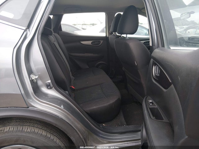 JN1BJ1CP9JW162506 Nissan Rogue Sport S