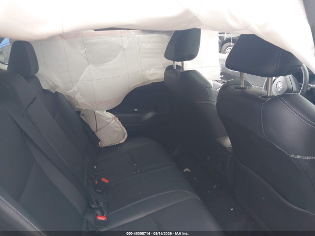 Toyota Corolla Cross Xle 2023 7MUDAAAG9PV059321 Image 8