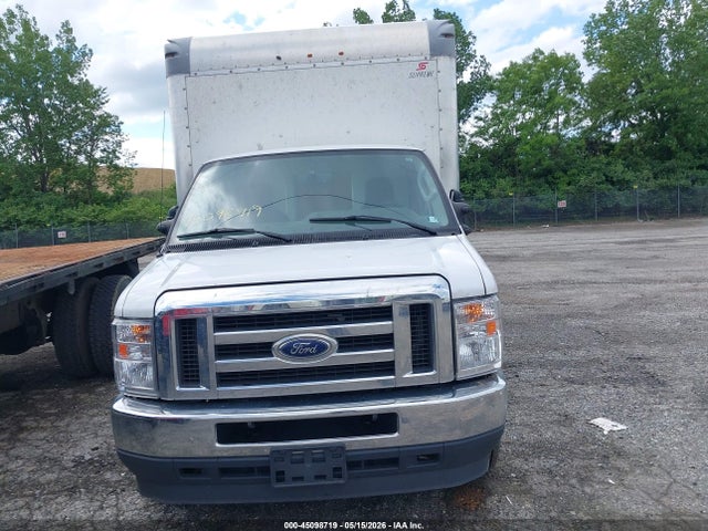 2022 Ford E-350 Cutaway მანქანა იყიდება აუქციონზე, vin: 1FDWE3FK0NDC05609, აუქციონის ნომერი: 45098719