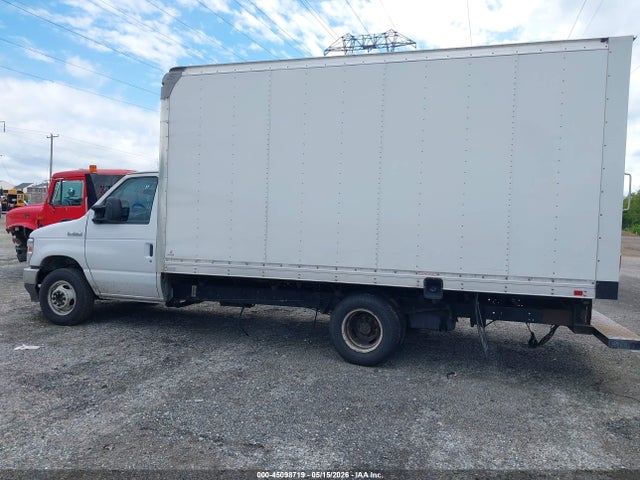 2022 Ford E-350 Cutaway მანქანა იყიდება აუქციონზე, vin: 1FDWE3FK0NDC05609, აუქციონის ნომერი: 45098719