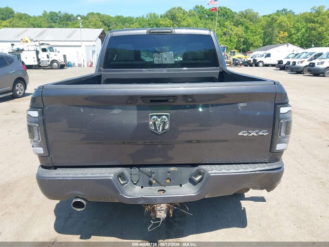 45098739 :رقم المزاد ، 1C6RR7KT5HS842241 vin ، 2017 Ram 1500 Express  4x4 5'7 Box مزاد بيع