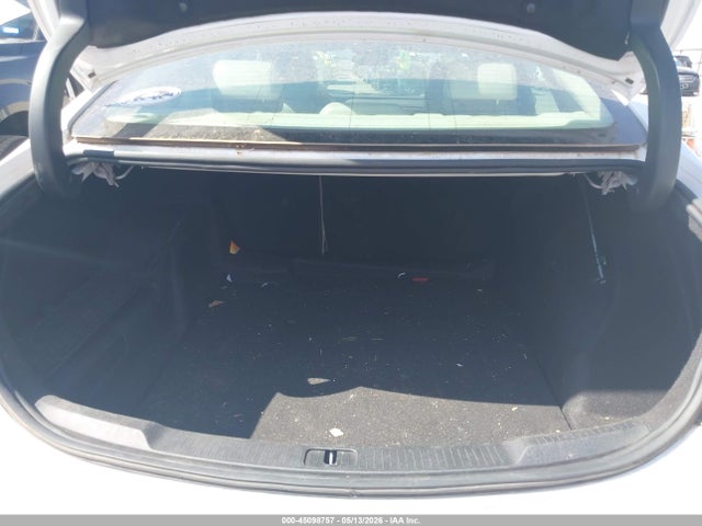 45098757 :رقم المزاد ، 1G4ZP5SSXHU203427 vin ، 2017 Buick Lacrosse Essence مزاد بيع