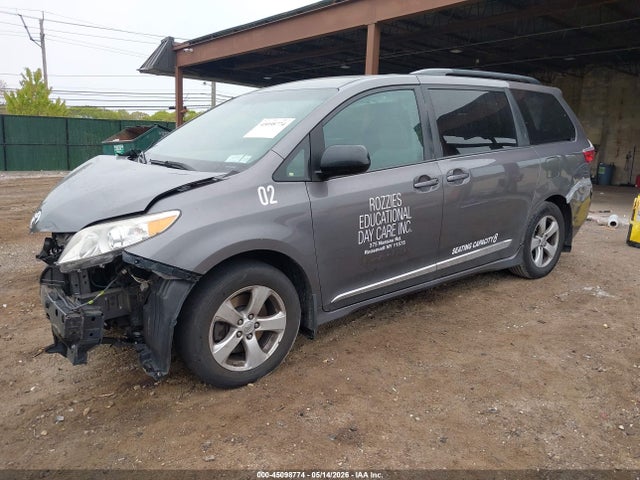 Aukcja sprzedaży 2017 Toyota Sienna Le 8 Passenger, vin: 5TDKZ3DC8HS811350, numer aukcji: 45098774