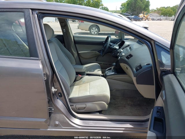 Продажа на аукционе авто 2009 Honda Civic Lx, vin: 19XFA16539E039198, номер лота: 45098782