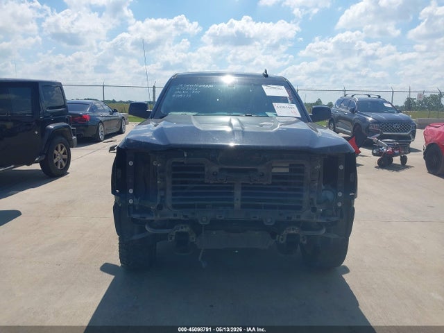 3GCPCRECXJG510382 Chevrolet Silverado 1500 1lt
