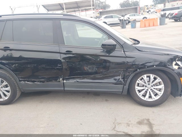 3VV1B7AX2KM083418 Volkswagen Tiguan 2.0t S