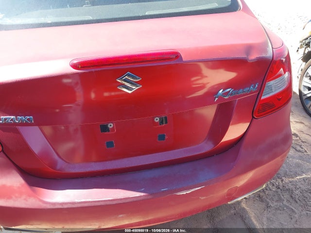 Auction sale of the 2013 Suzuki Kizashi Se, vin: JS2RE9A38D6100135, lot number: 45098819