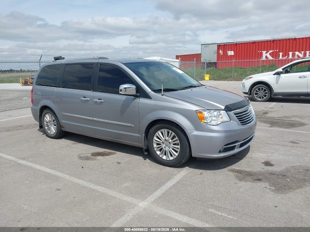 2013 Chrysler Town & Country Limited მანქანა იყიდება აუქციონზე, vin: 2C4RC1GG2DR615975, აუქციონის ნომერი: 45098832