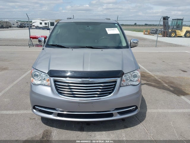 2013 Chrysler Town & Country Limited მანქანა იყიდება აუქციონზე, vin: 2C4RC1GG2DR615975, აუქციონის ნომერი: 45098832