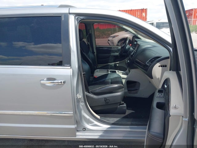 2013 Chrysler Town & Country Limited მანქანა იყიდება აუქციონზე, vin: 2C4RC1GG2DR615975, აუქციონის ნომერი: 45098832