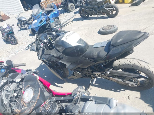 45098838 :رقم المزاد ، ML5EXGG11TDA75650 vin ، 2026 Kawasaki Ex500 مزاد بيع