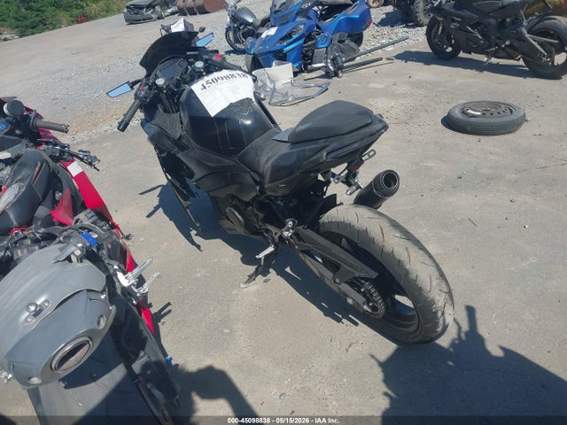 45098838 :رقم المزاد ، ML5EXGG11TDA75650 vin ، 2026 Kawasaki Ex500 مزاد بيع