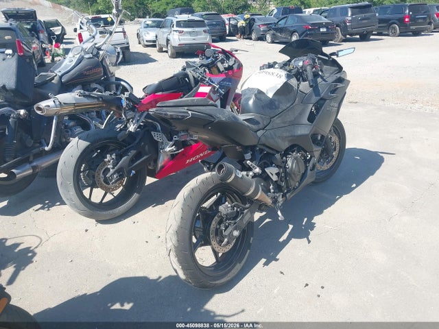 45098838 :رقم المزاد ، ML5EXGG11TDA75650 vin ، 2026 Kawasaki Ex500 مزاد بيع